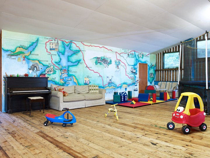 FF-Pool-Barn-PlayB-to-soft-play